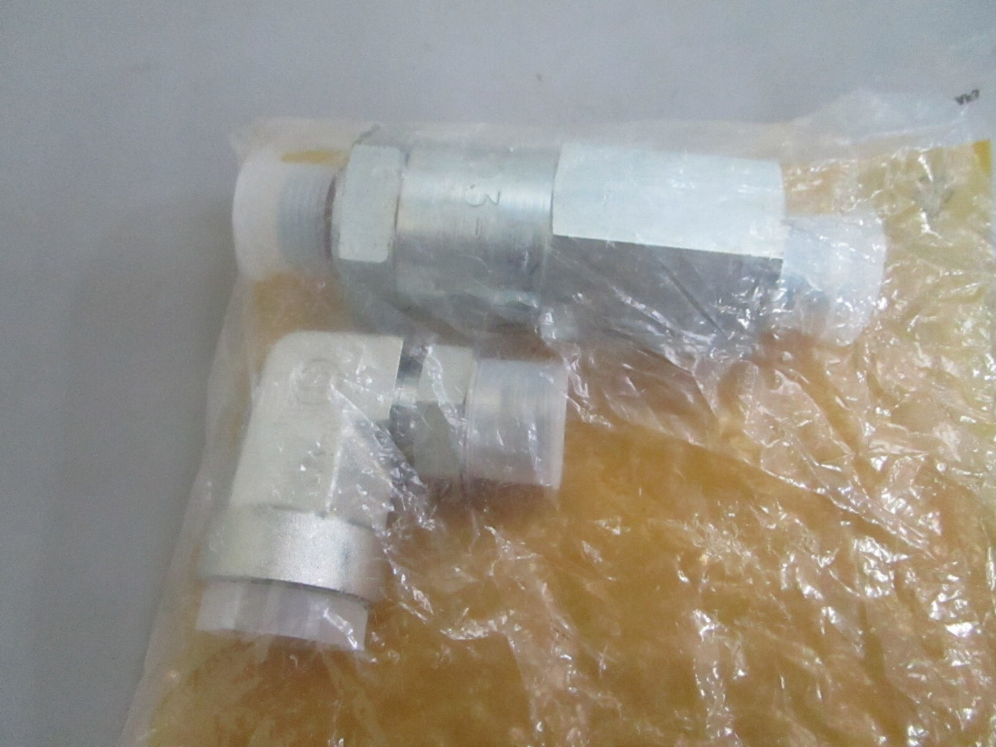*NEW OEM* 0820 CAT Filter Fitting 503-7470