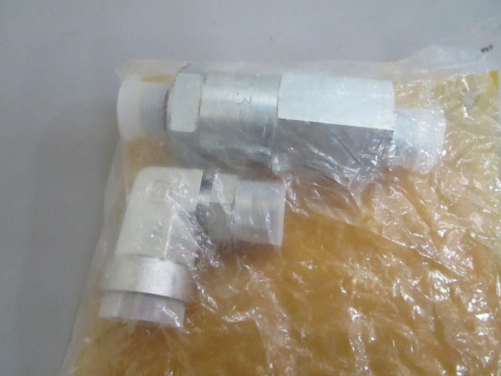 *NEW OEM* 0820 CAT Filter Fitting 503-7470