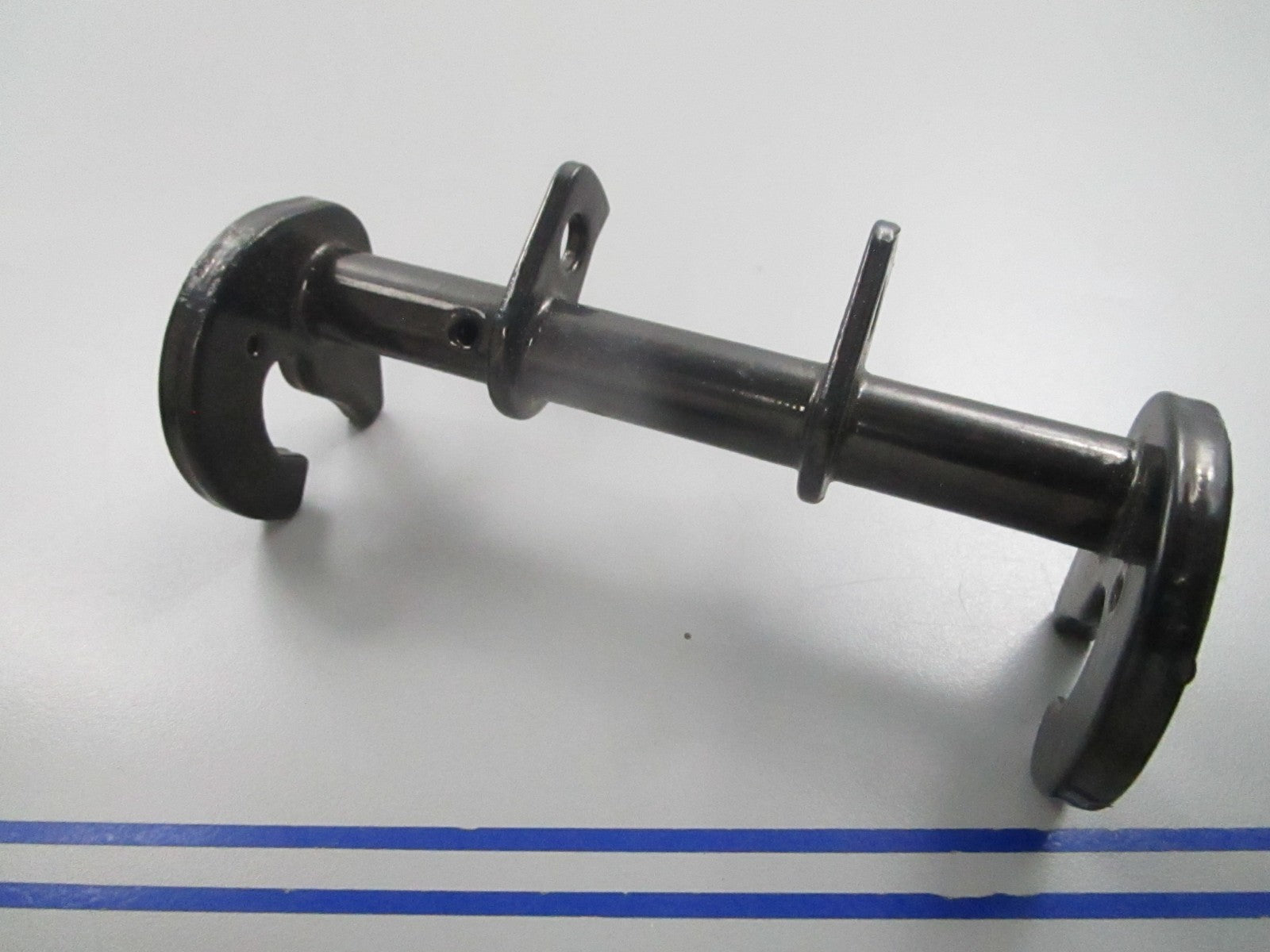 NEW OEM 70690 Mercury Quicksilver Lock Hook Assembly 0810