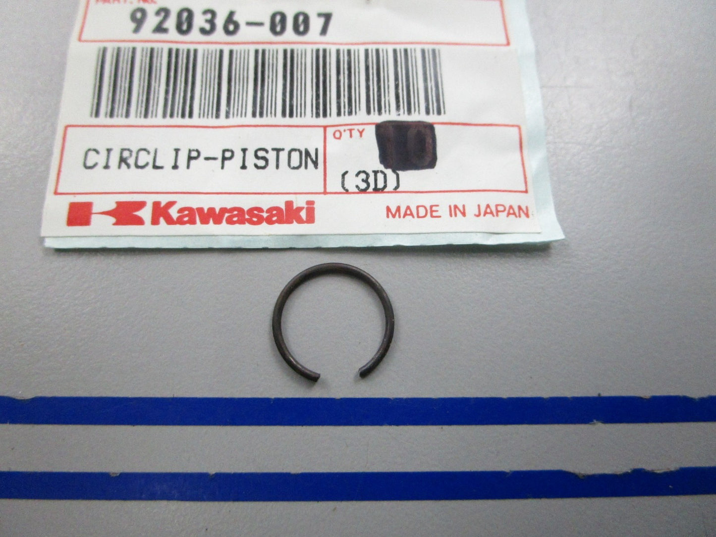 NEW OEM 92036-007 Kawasaki Piston Circlip 0810