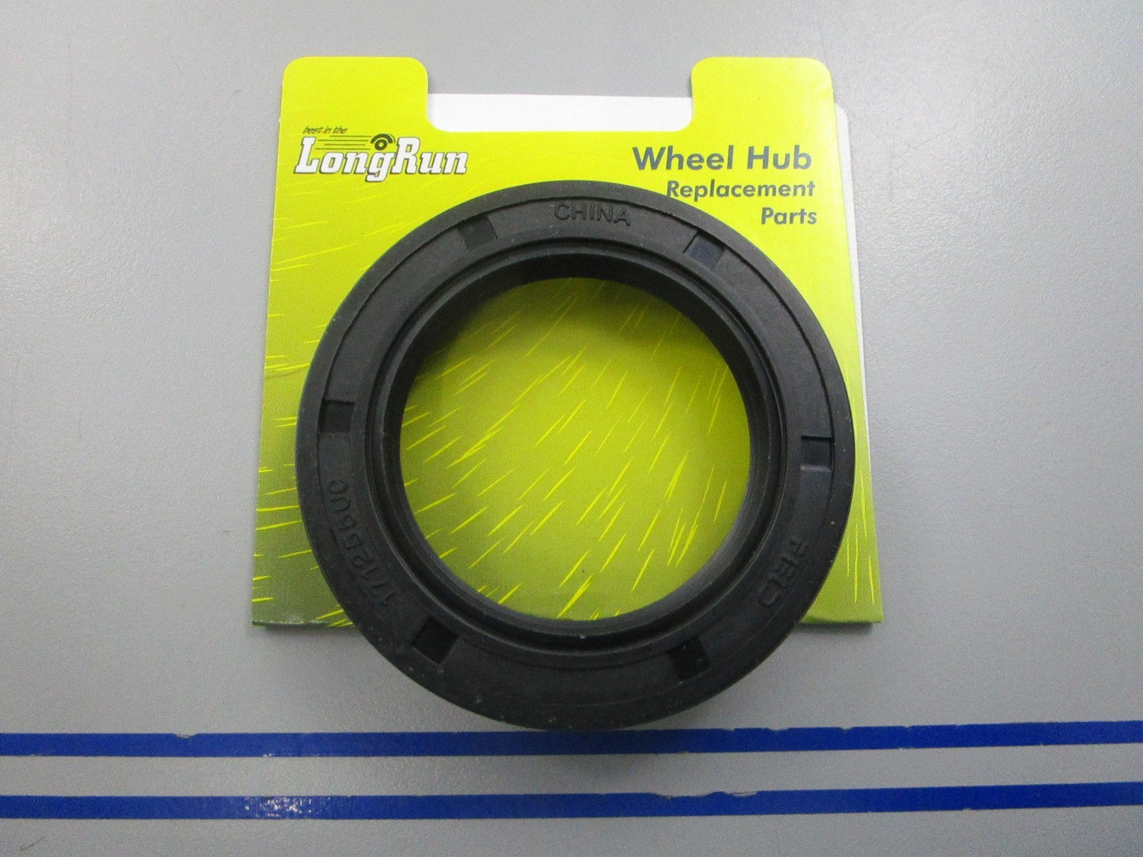 NEW 81313 Long Run Wheel Hub Seal Set 0810