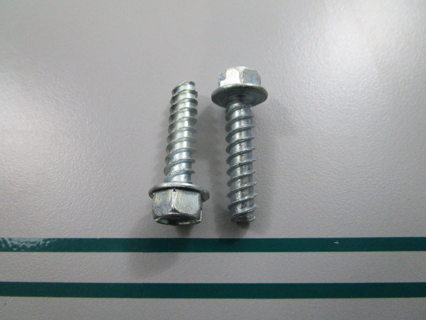 NEW OEM (LOT OF 2) 530092243 Poulan Screw 0810