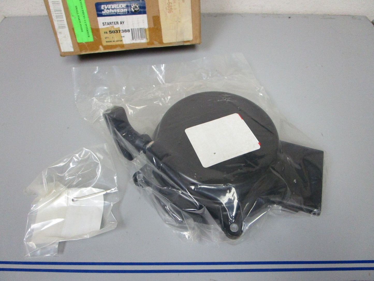 *NEW OEM* 0720 OMC Johnson Evinrude 2006 2007 2.5hp Starter Assembly 5037388