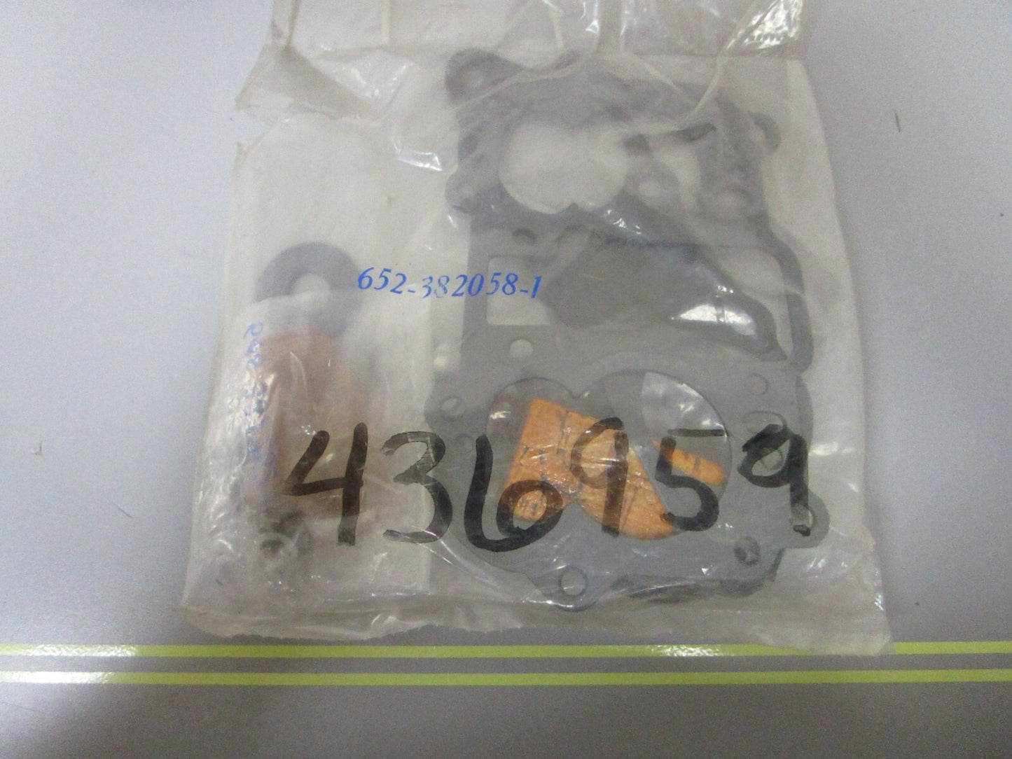 *NEW OEM* 0810 OMC Johnson Evinrude Carburetor Repair kit 382058 0382058