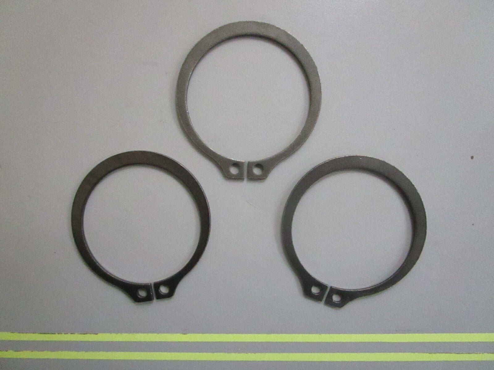 *NEW OEM* (LOT OF 3) 0810 OMC Johnson Evinrude Retaining Ring 308804 0308804