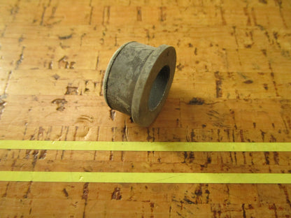 *NEW OEM* 0810 OMC Johnson Evinrude Rubber Bushing Grommet 122406 0122406