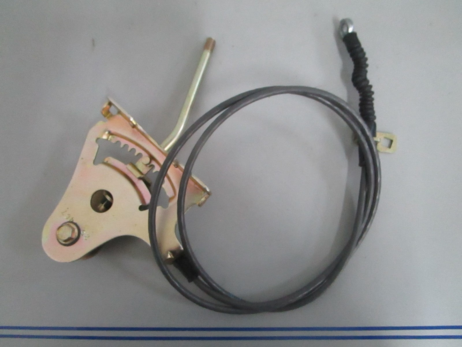 *NEW OEM* 0820 Husqvarna Deflector Control Assy 587030801