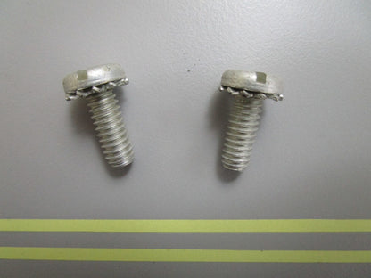 *NEW OEM* (LOT OF 2) 0810 OMC Johnson Evinrude Screw 310093 0310093
