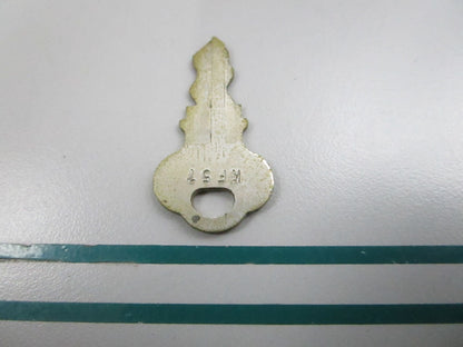 NEW OEM 501572 0501572 OMC Johnson Evinrude KF57 Ignition Key 0810