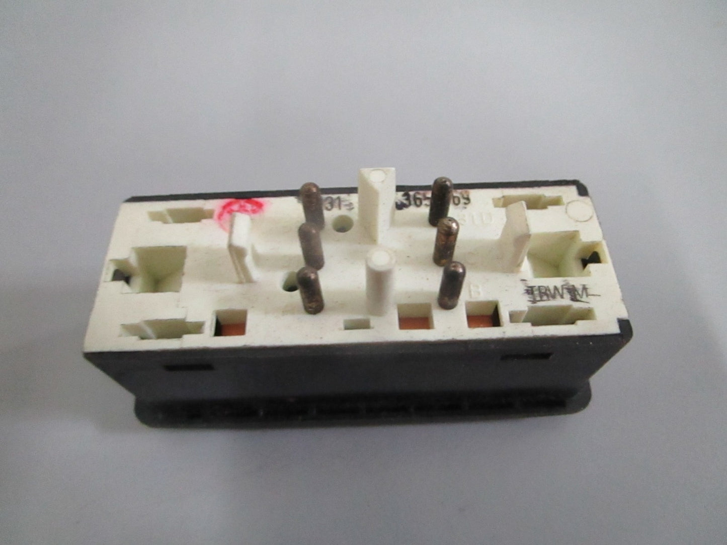 NEW OEM 61311390632 BMW Gearbox Switch 0820