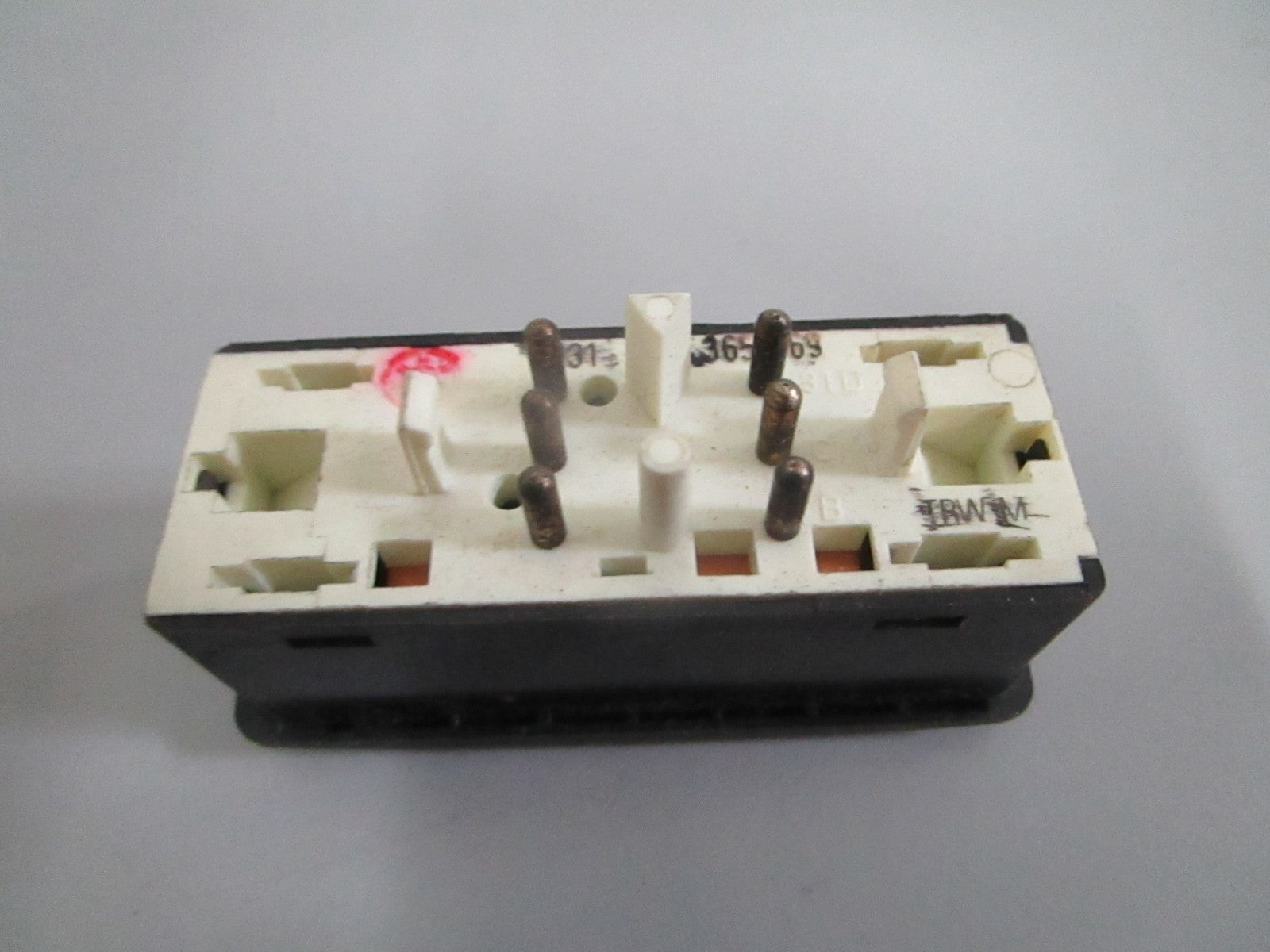 NEW OEM 61311390632 BMW Gearbox Switch 0820