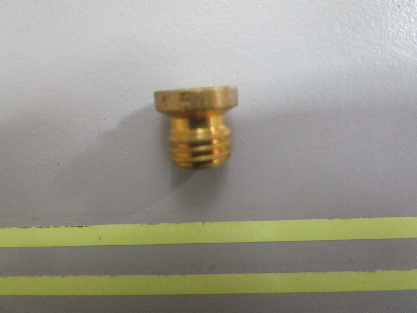 *NEW OEM* 0820 OMC Johnson Evinrude Orifice Plug 319016 0319016