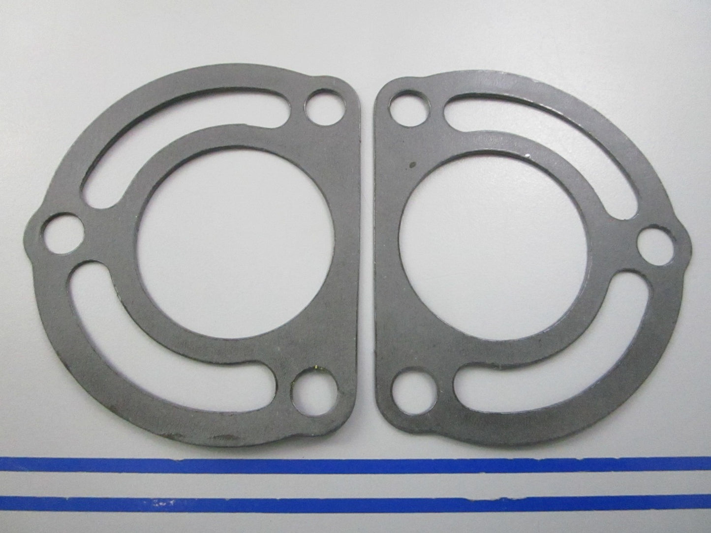 NEW OEM (LOT OF 2) 311130 0311130 OMC Johnson Evinrude Manifold Gasket 0810
