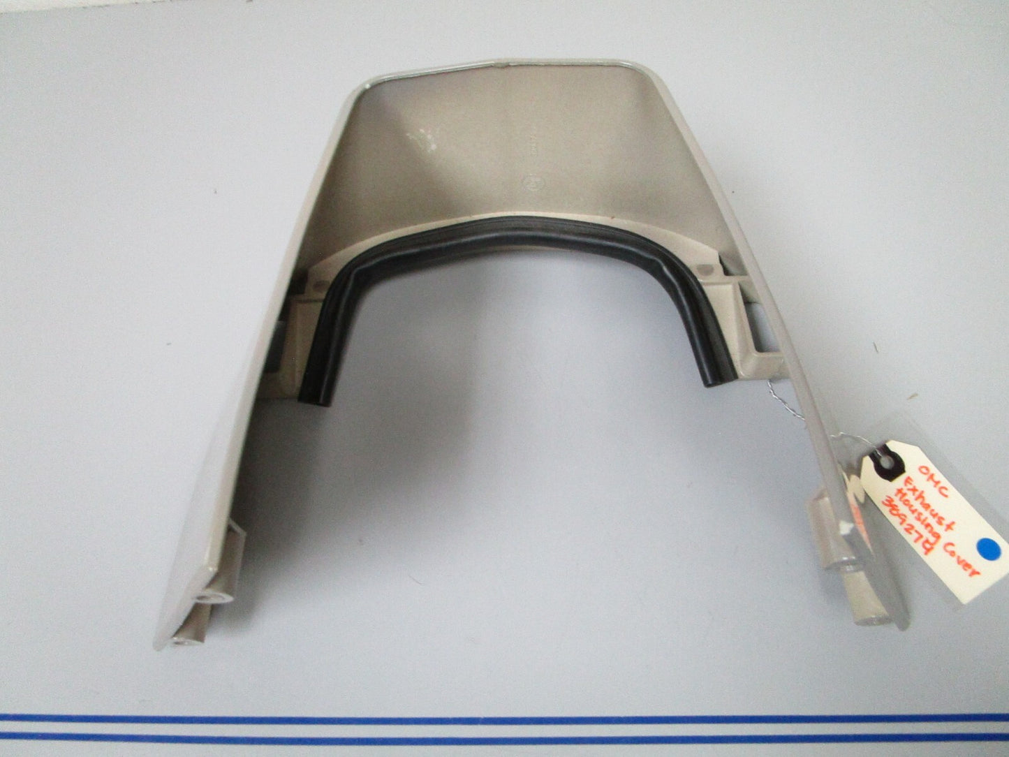 *NEW OEM* 0810 OMC Johnson Evinrude Exhaust Housing Cover 389274 0389274