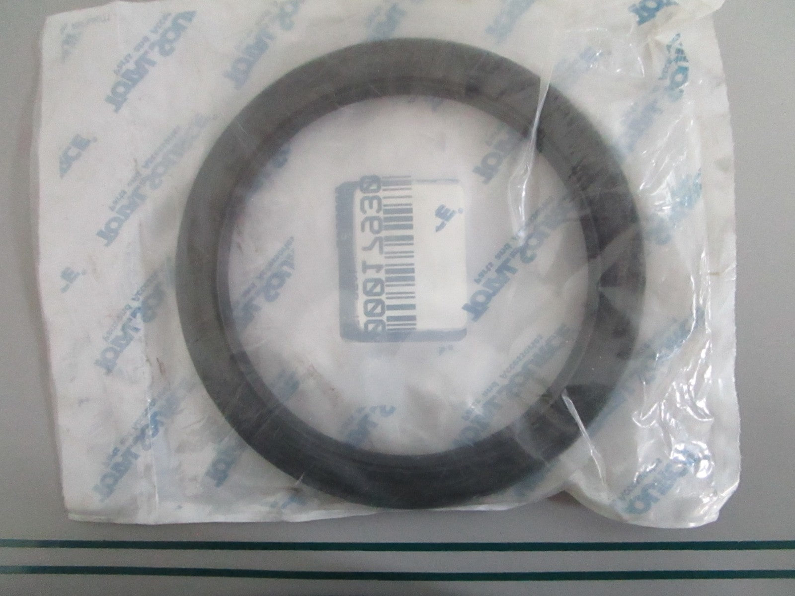 NEW MBF3016-12023 Total Source Hub Seal For: Mitsubishi 0820