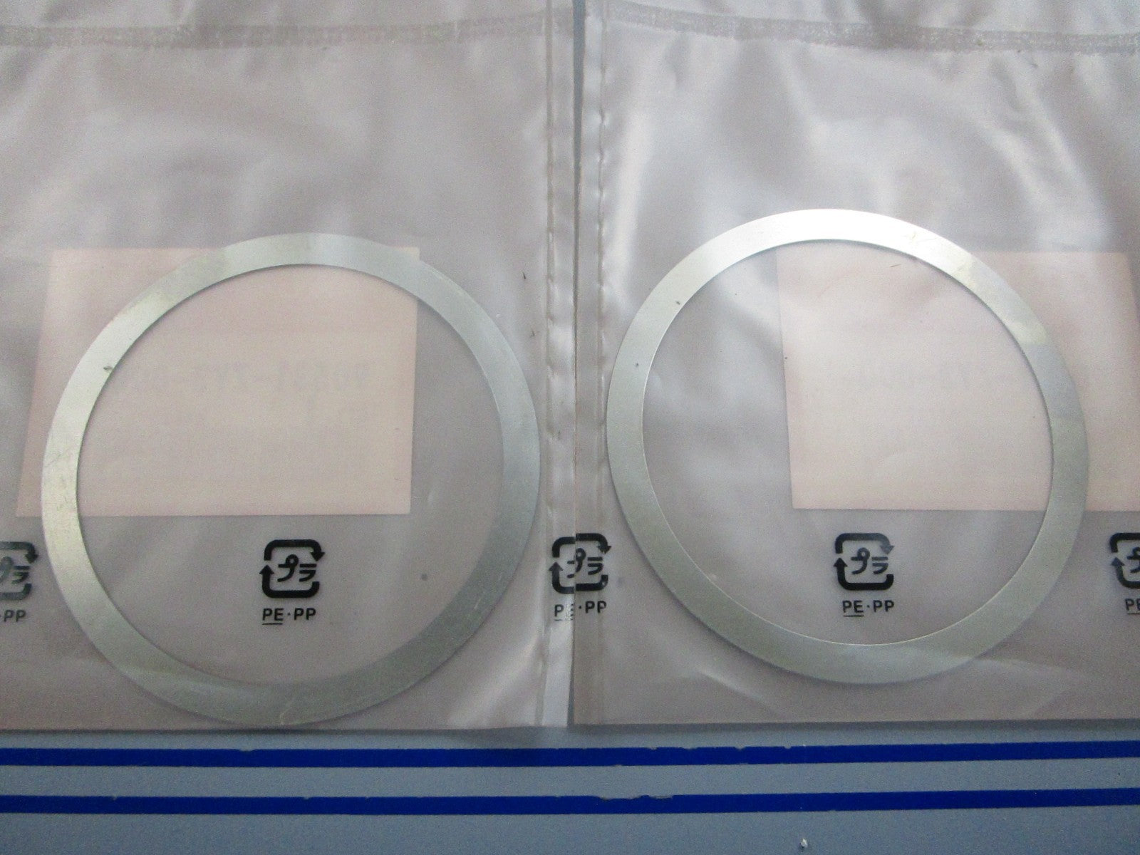 NEW OEM (LOT OF 2) 90531-ZY3-000 Honda Shim 0810