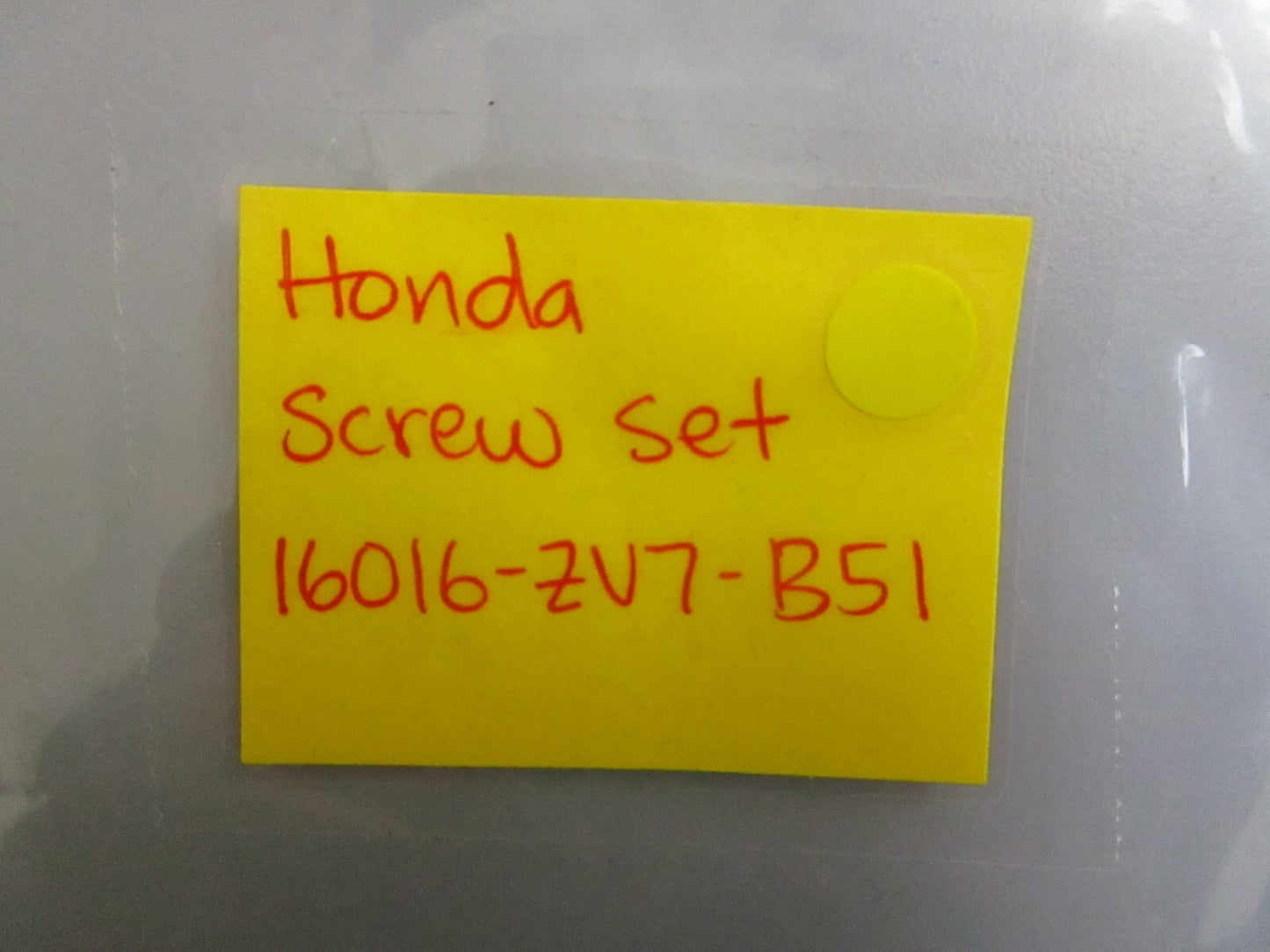 *NEW OEM* 0810 Honda Screw Set 16016-ZV7-B51