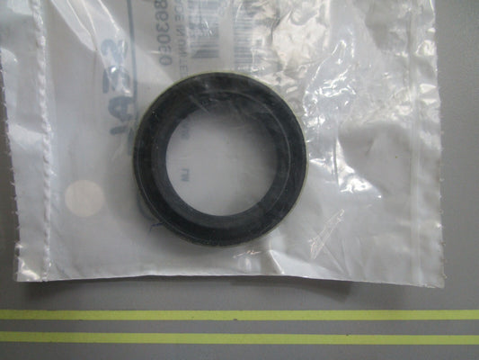 *NEW OEM* 0820 Volvo Penta Seal 3863090