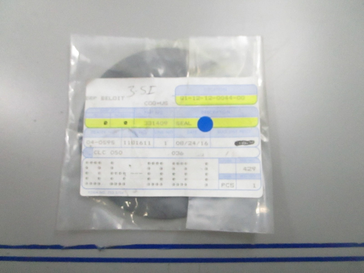 *NEW OEM* 0810 OMC Johnson Evinrude Seal 331409 0331409