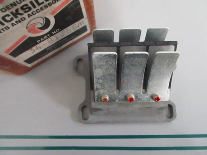 NEW OEM 34-81268M Mercury Mariner 1977 1978 60HP 2 Cyl Reed Assy 0820