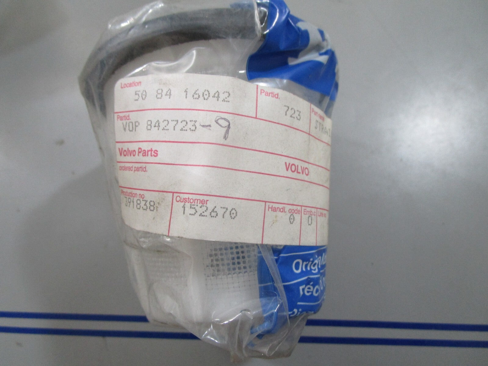 *NEW OEM* 0820 Volvo Penta Strainer 842723