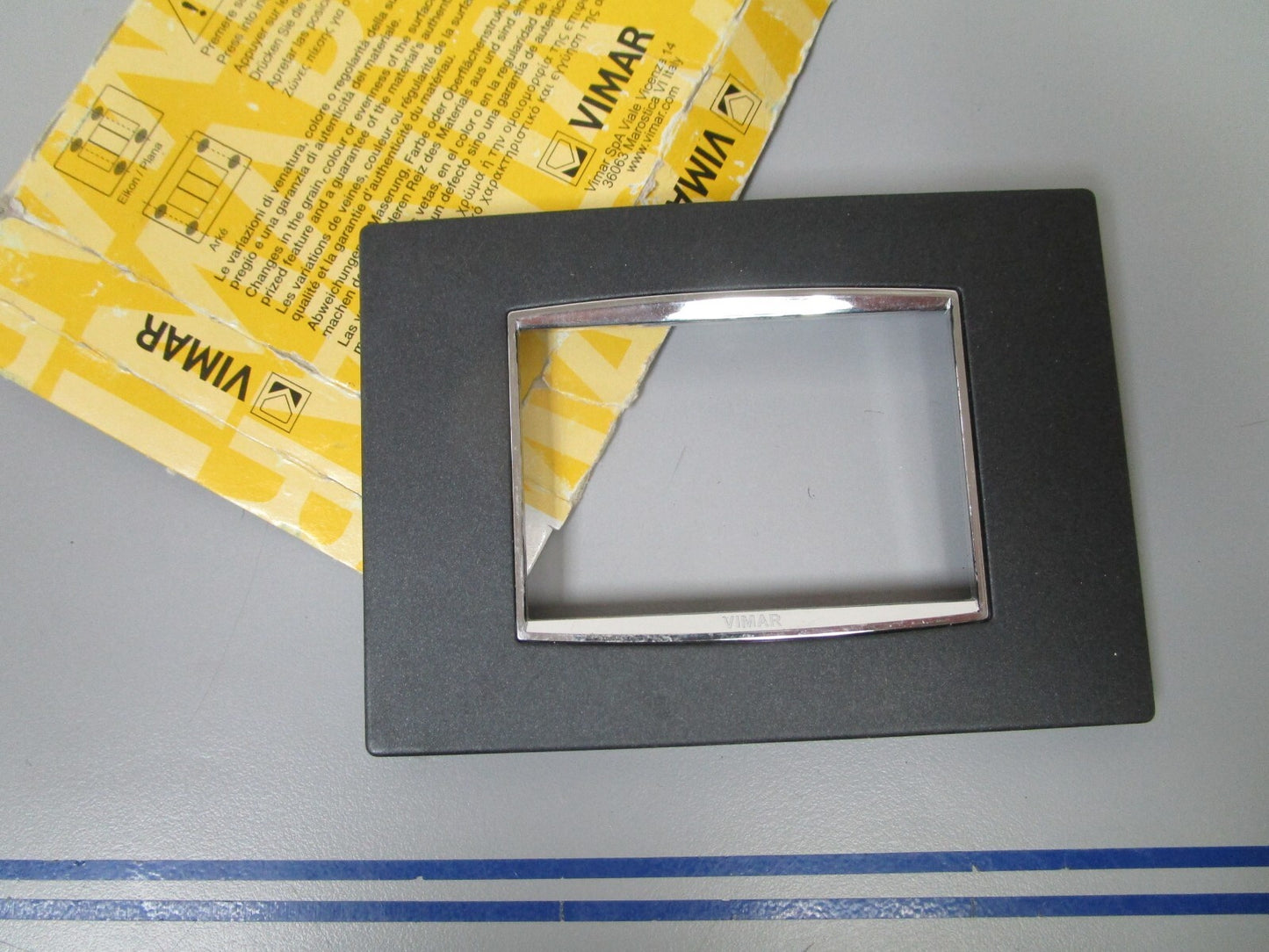 *NEW* 0720 Vimar Eikon Chrome Classic Cover Plate 20653.C91