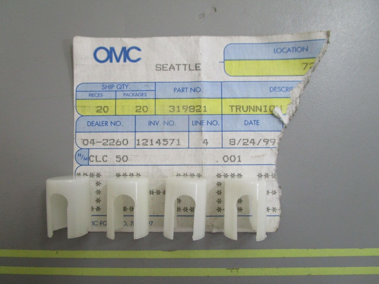 *NEW OEM* (LOT OF 4) 0770 OMC Johnson Evinrude Trunnion 319821 0319821