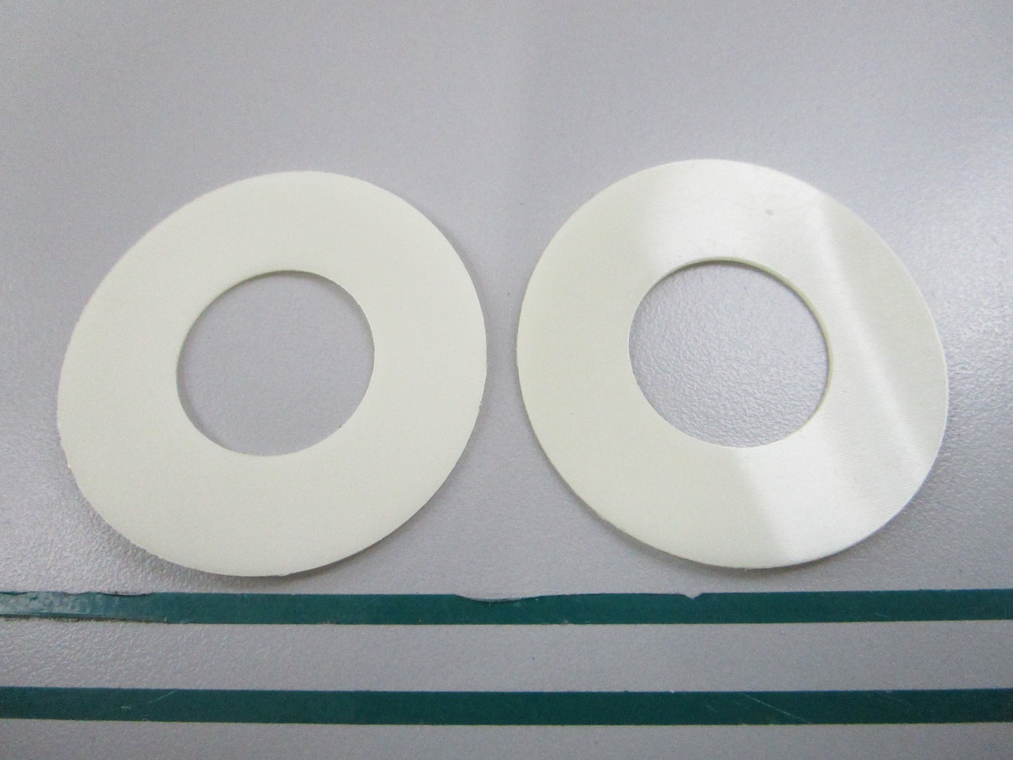 NEW OEM (LOT OF 2) 320608 0320608 OMC Johnson Evinrude Washer 0810