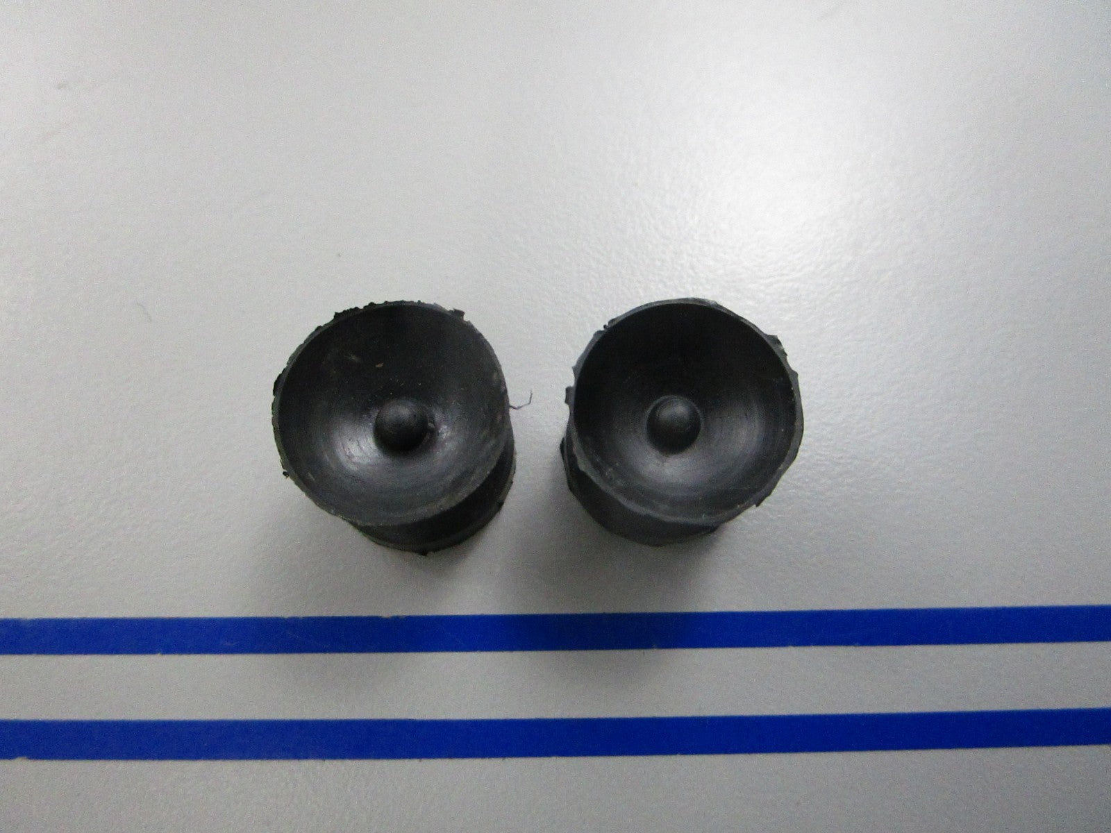 NEW OEM (LOT OF 2) 09329-05007 Suzuki Cushion 0810