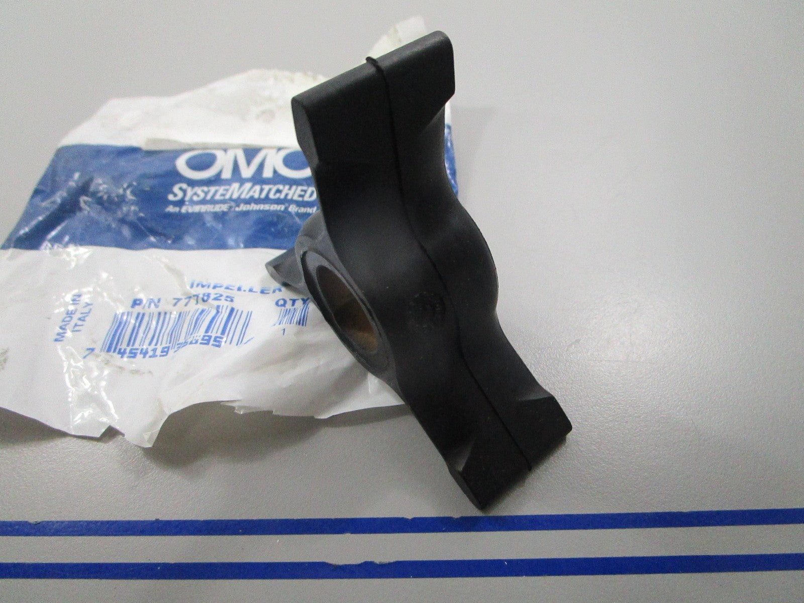 *NEW OEM* 0810 OMC Johnson Evinrude Impeller 777825 0777825