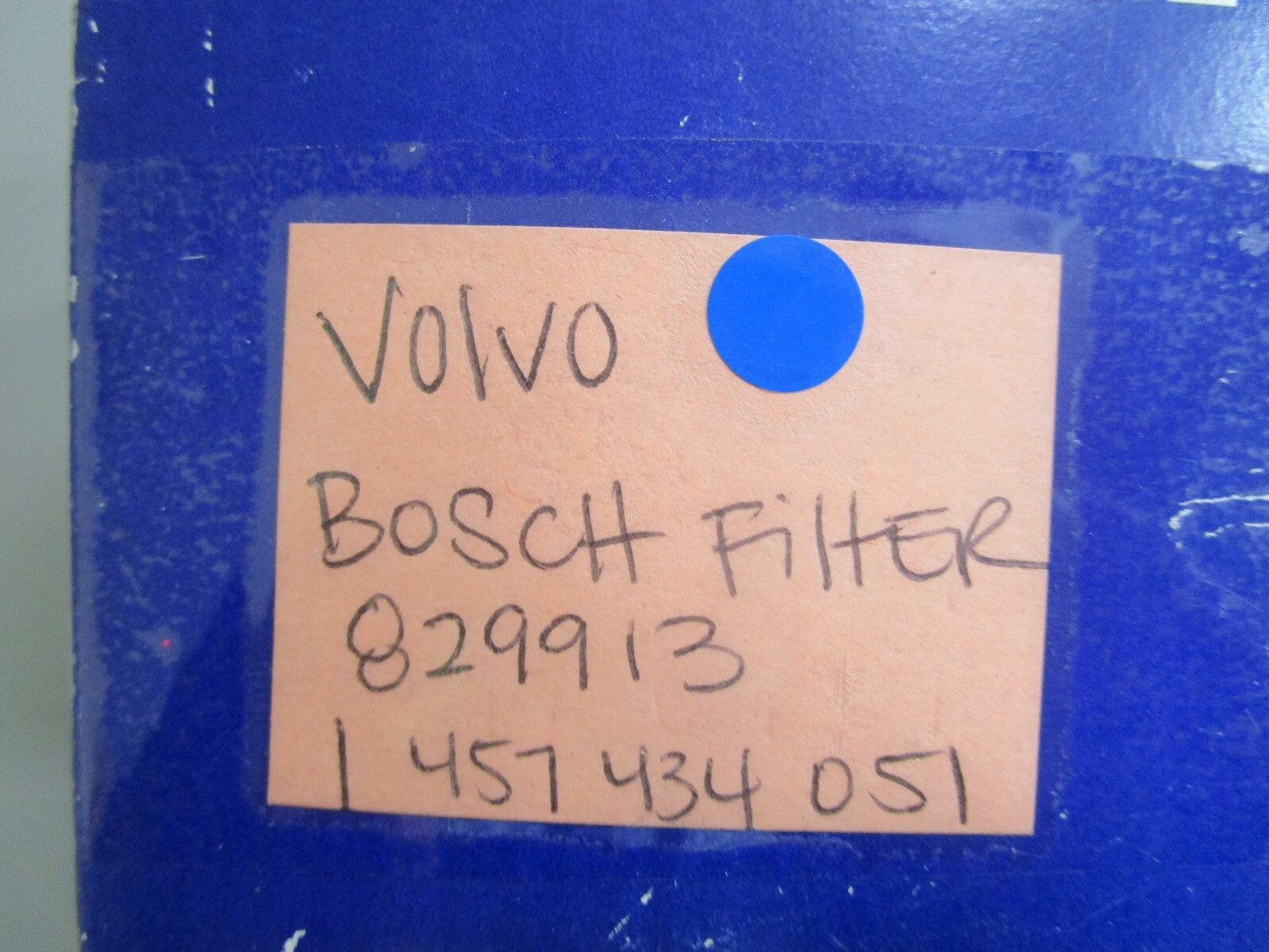 *NEW OEM* 0810 Volvo Bosch Fitter 829913-1 457 434 051