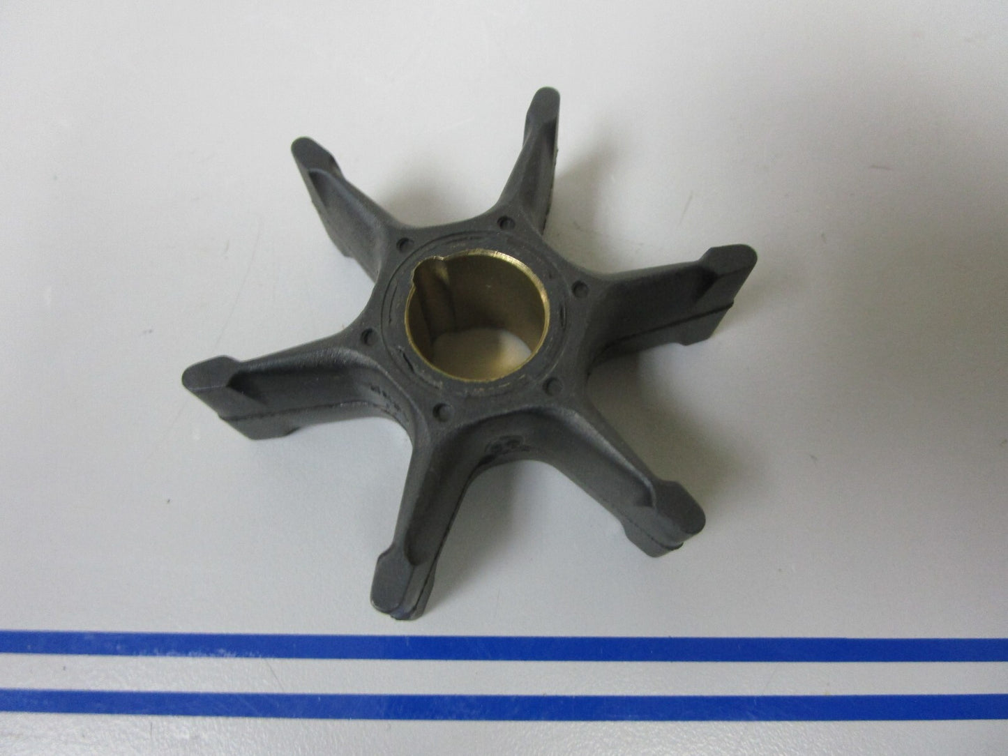 *NEW OEM* 0810 OMC Johnson Evinrude Impeller 777129 0777129