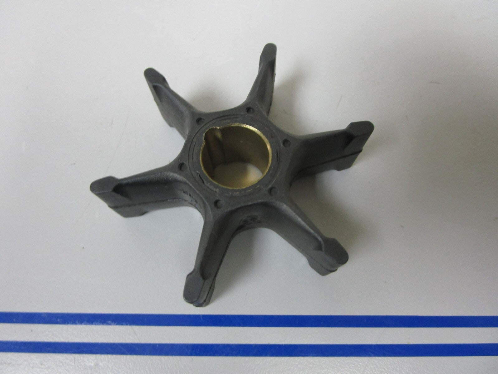 *NEW OEM* 0810 OMC Johnson Evinrude Impeller 777129 0777129