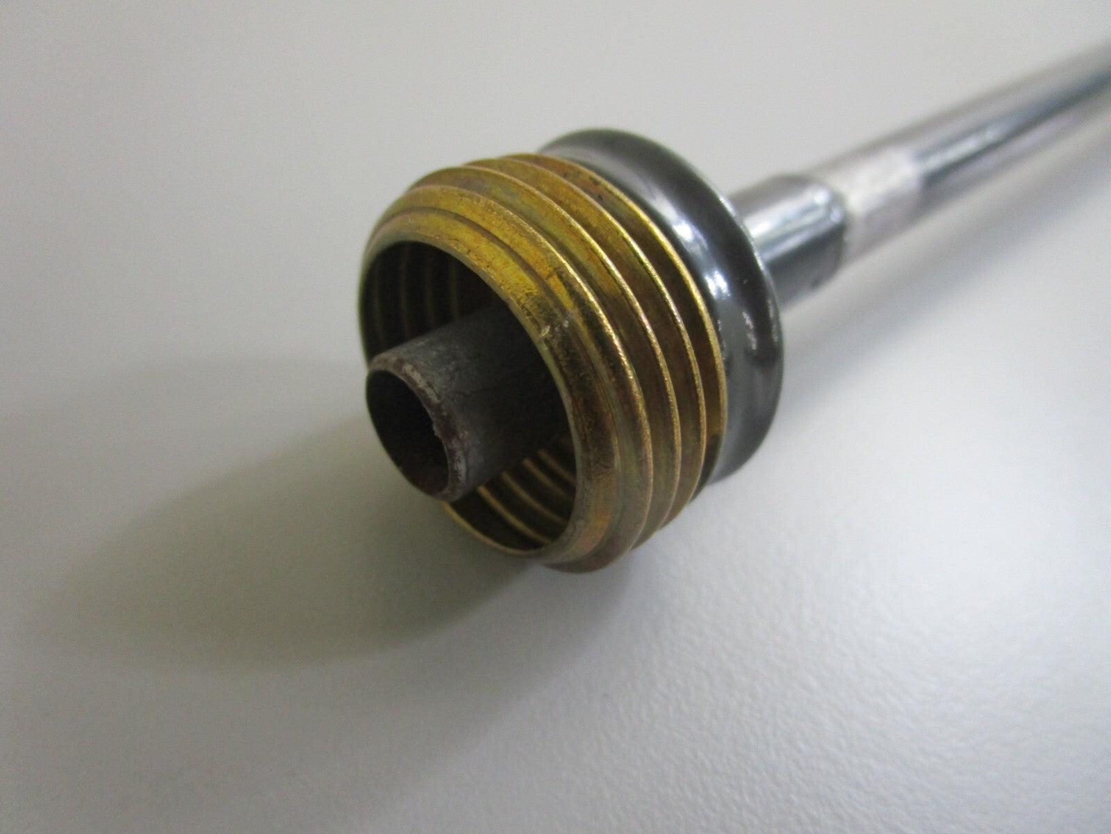 *NEW OEM* 0820 OMC Johnson Evinrude Tube Ay 985600 0985600