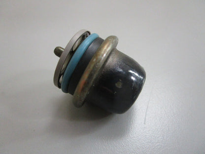 *NEW OEM* 0820 Volvo Penta Pressure Regulator 3861279 23806259