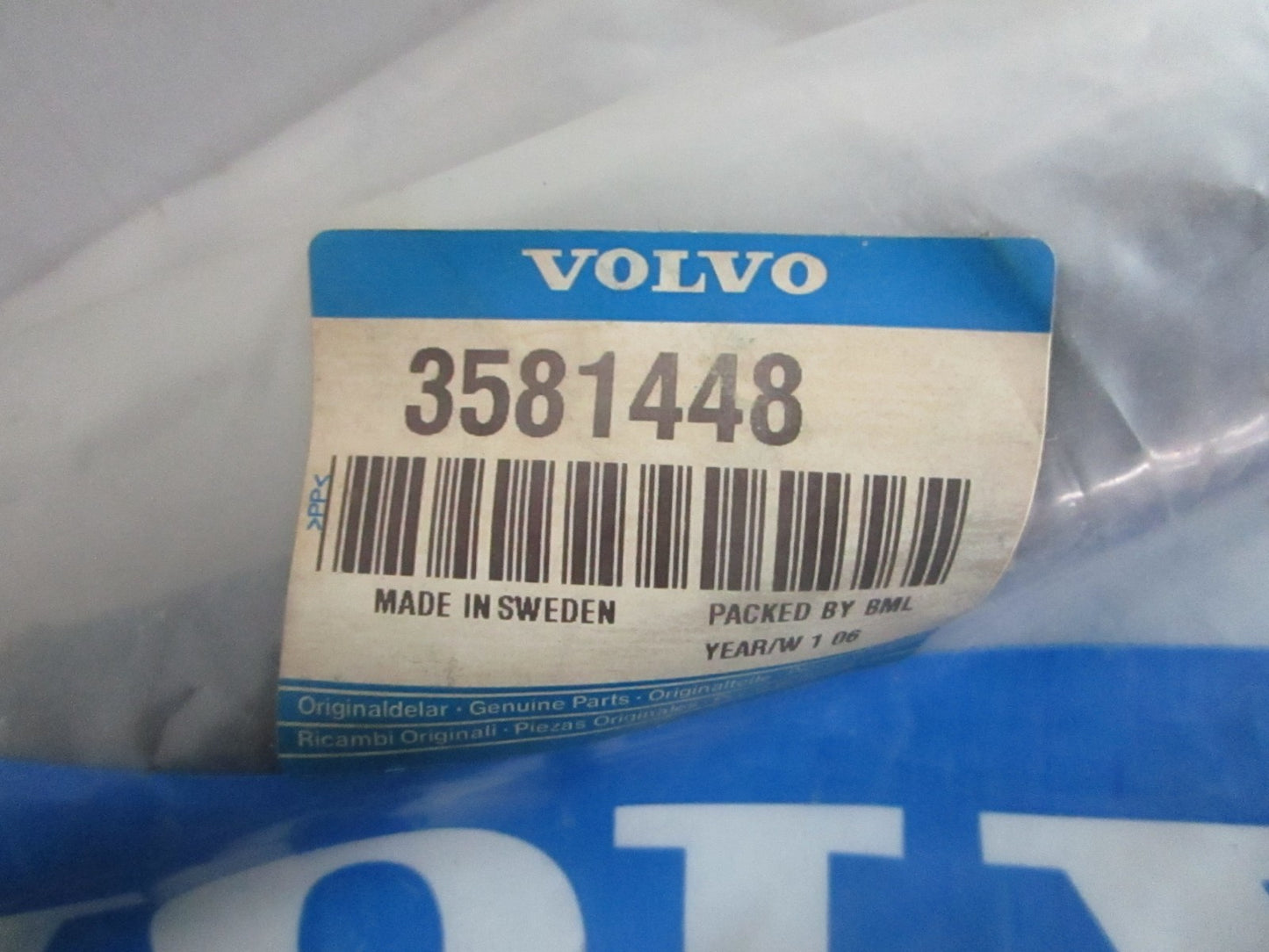 NEW OEM 3581448 Volvo Penta Hose 0820