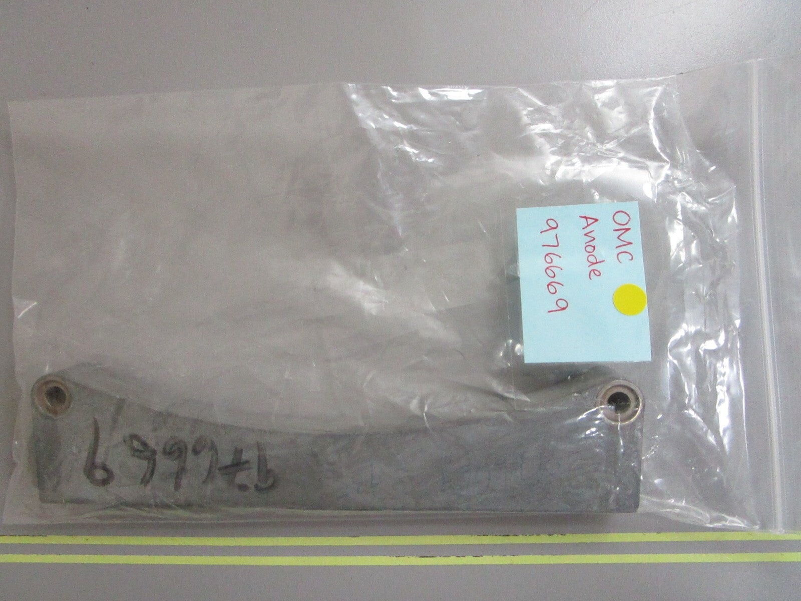 *NEW OEM* 0810 OMC Johnson Evinrude Anode 976669 0976669