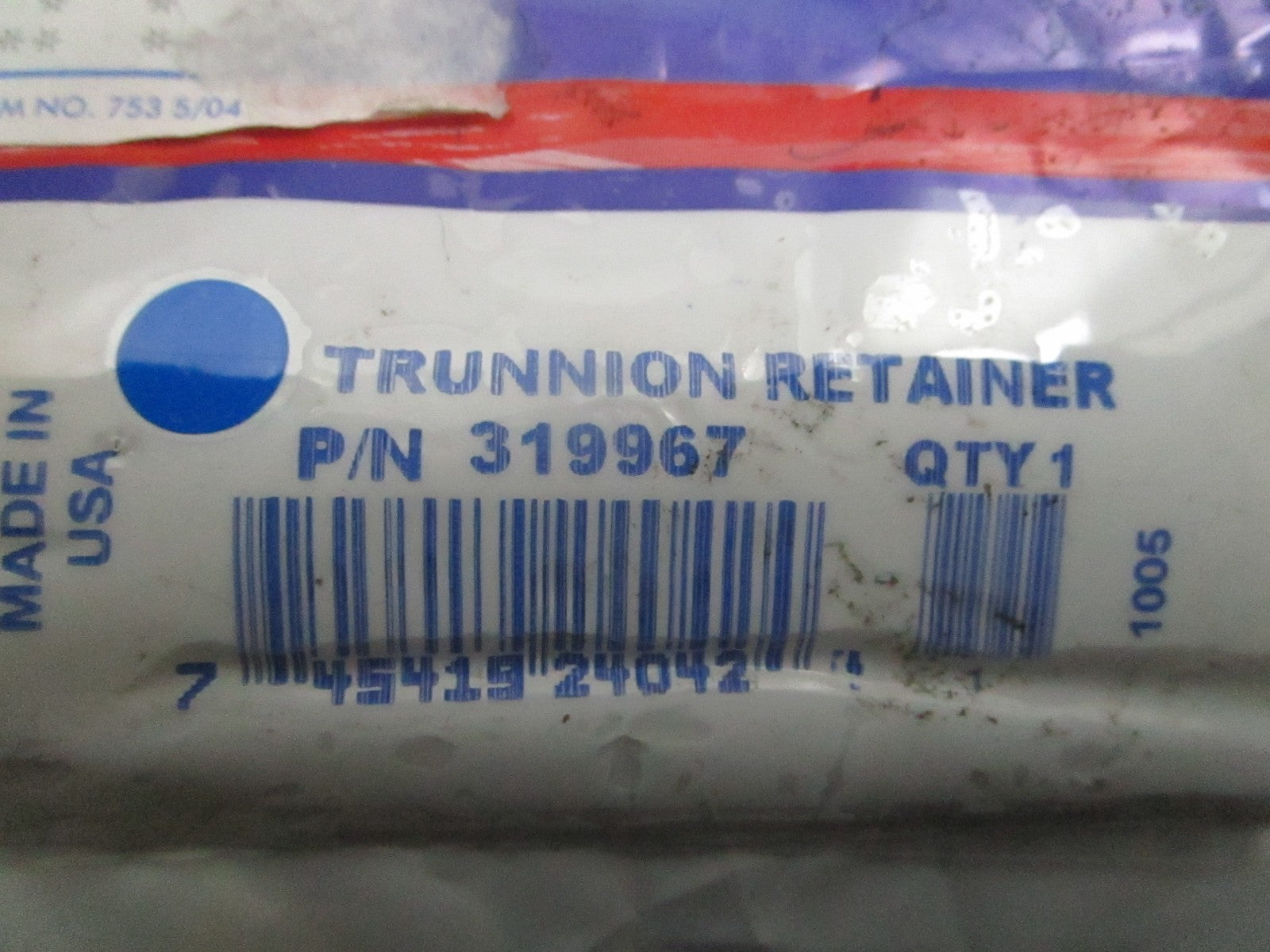 *NEW OEM* 0810 OMC Johnson Evinrude Trunnion Retainer 319967 0319967
