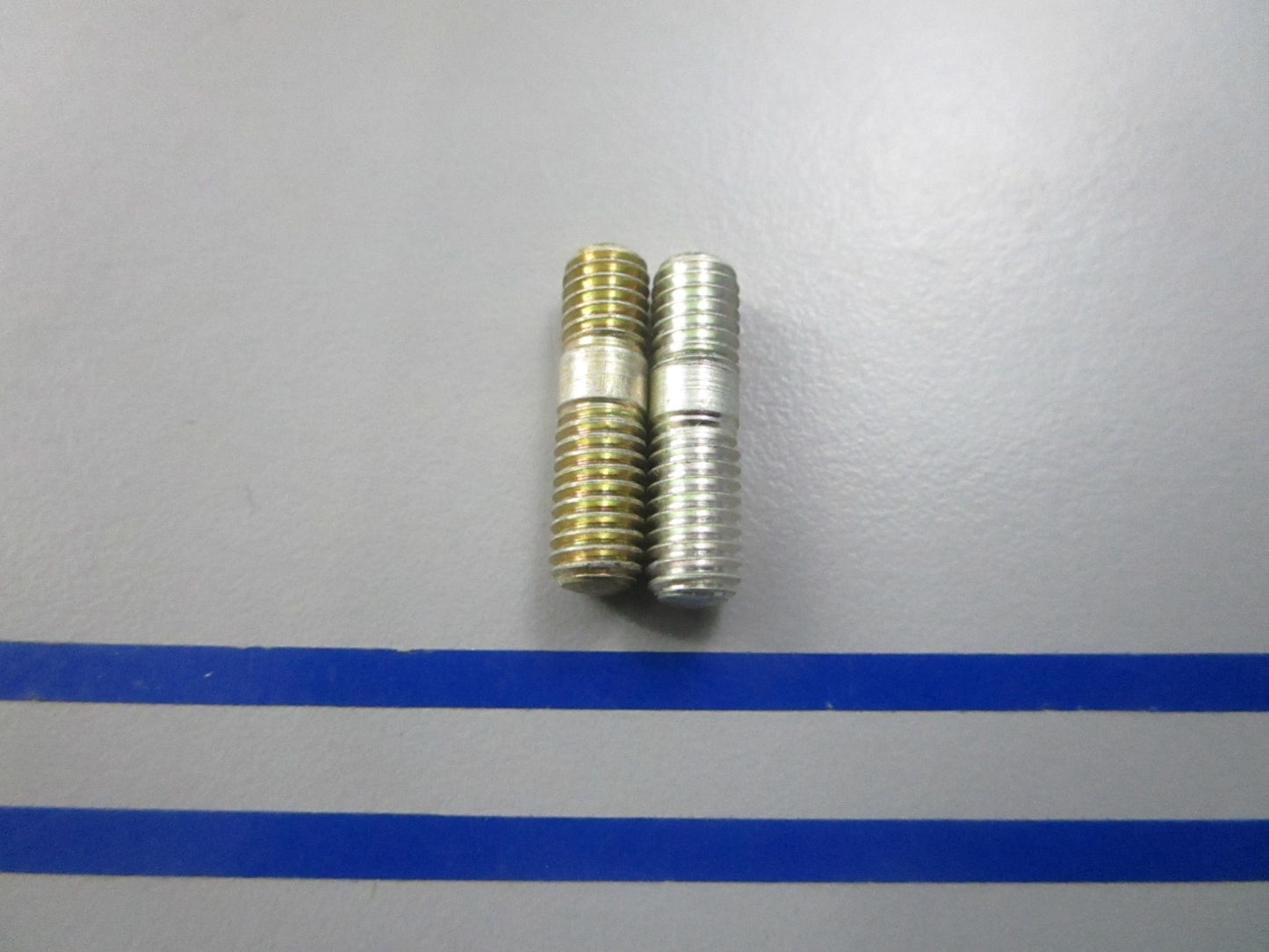 NEW OEM (LOT OF 2) 16-45715 Mercury Quicksilver Stud 0810