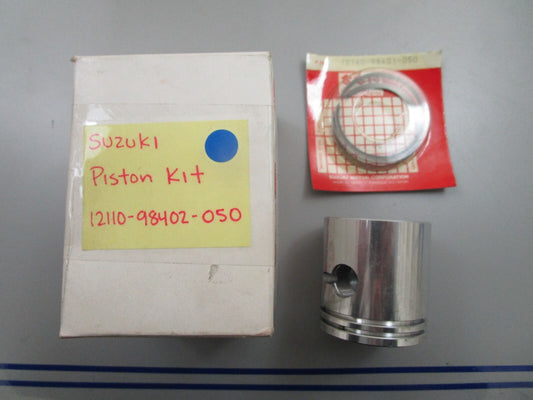 *NEW OEM* 0770 Suzuki Piston Kit 12110-98402-050