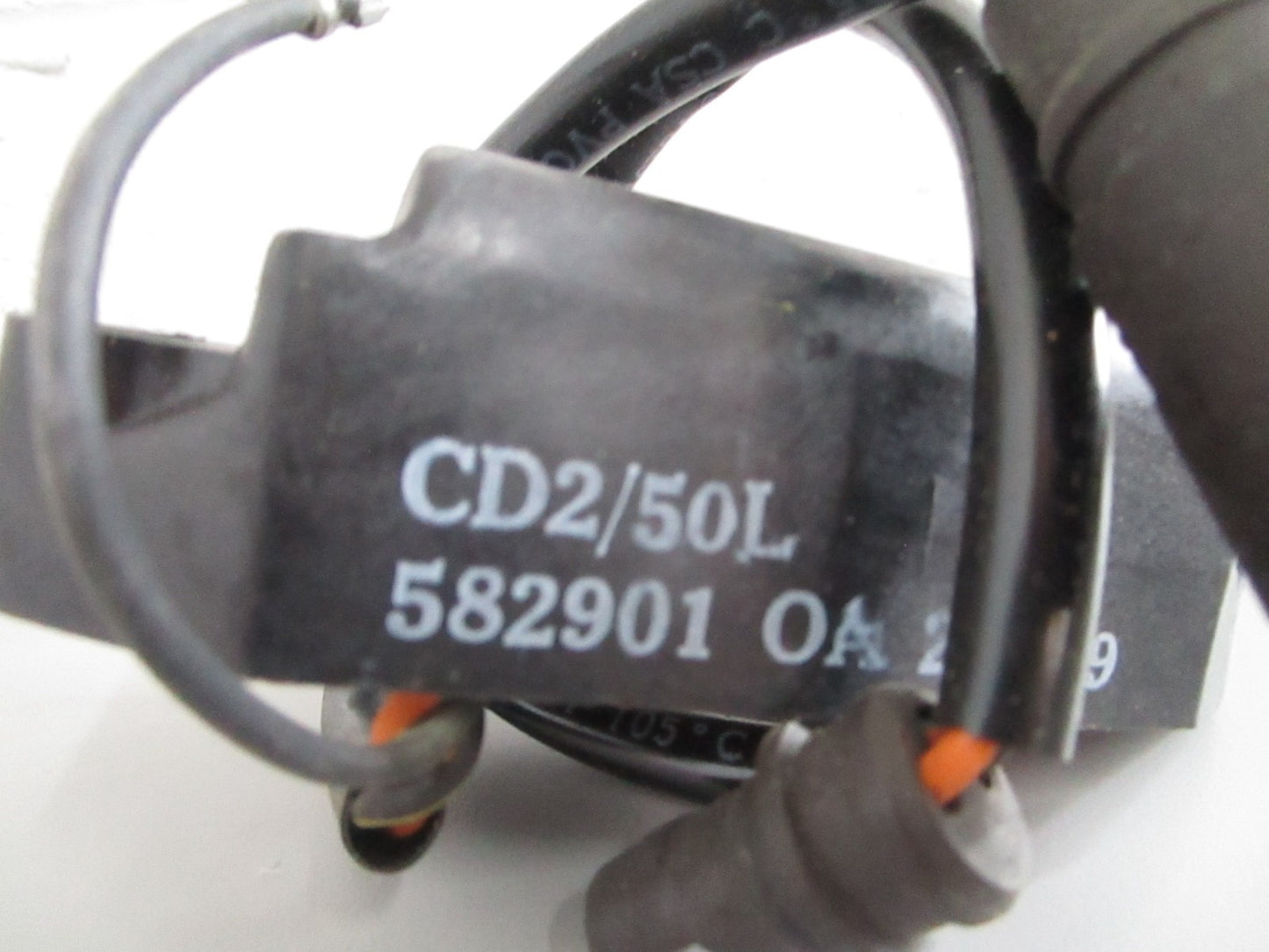 NEW OEM 582901 0582901 OMC Johnson Evinrude Power Pack 0820