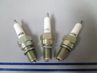 NEW (LOT OF 3) D-8E NGK Spark Plug 0810