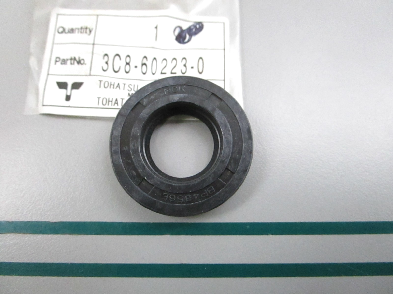 NEW OEM 3C8-60223-10 3C8602230 Tohatsu Oil Seal 0810