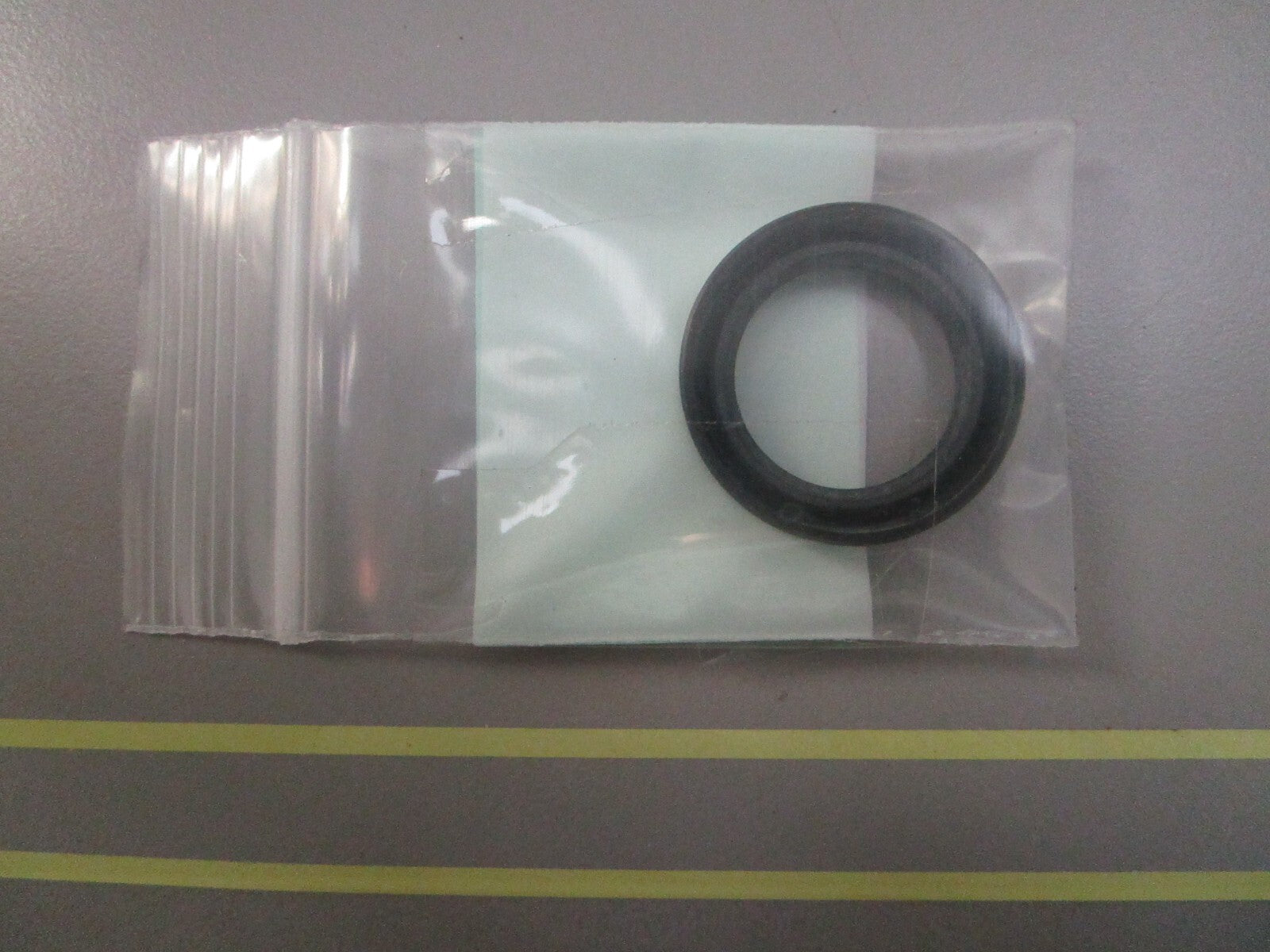 *NEW OEM* 0810 Mercury Quicksilver Seal 26-69188