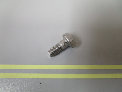 *NEW OEM* 0810 OMC Johnson Evinrude Screw 305401 0305401