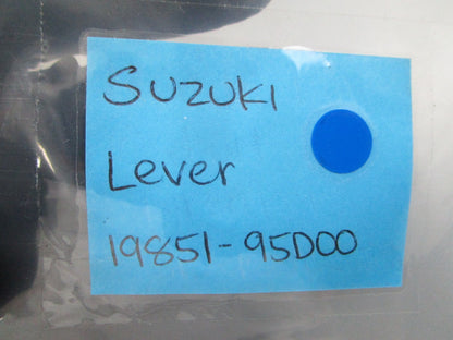 NEW OEM Suzuki 19851-95D00 Lever 0810