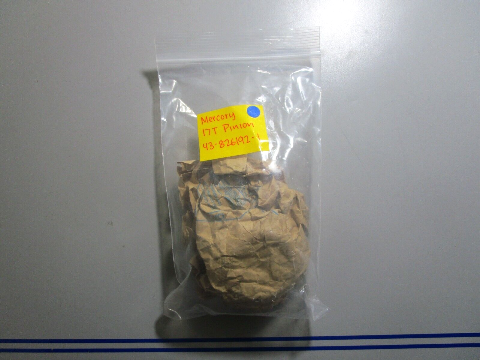 *NEW OEM* 0810 Mercury Quicksilver 17T Pinion 43-826192-1