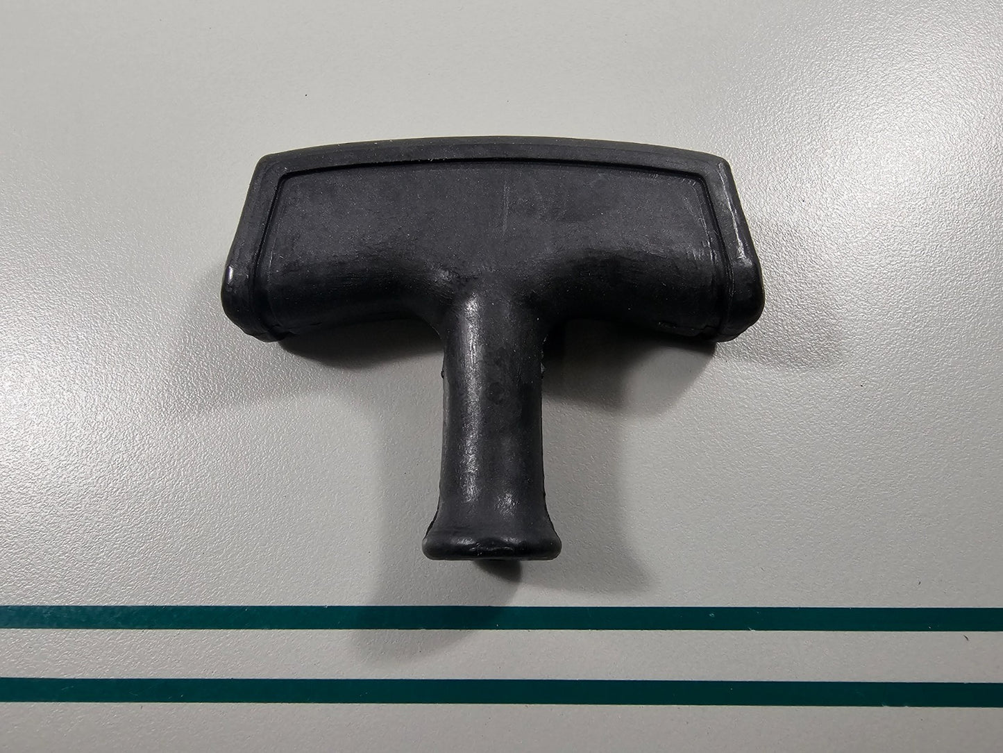 NEW OEM 331361 0331361 OMC Johnson Evinrude Starter Handle 0810