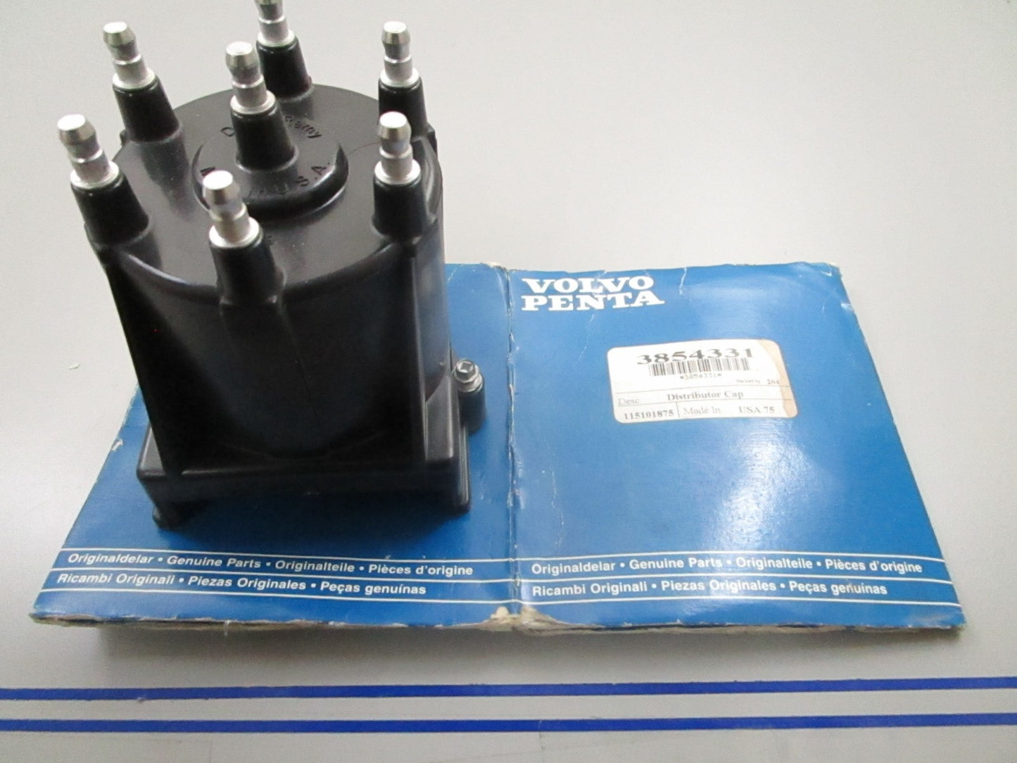 *NEW OEM* 0810 Volvo Penta Distributor Cap 3854331