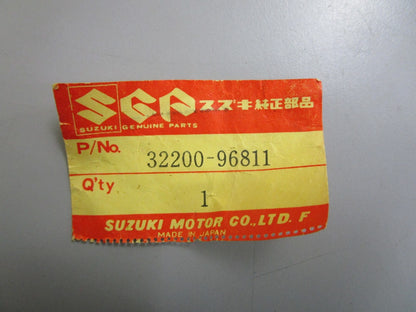 *NEW OEM* 0820 Suzuki Ignition  Coil 32200-96811